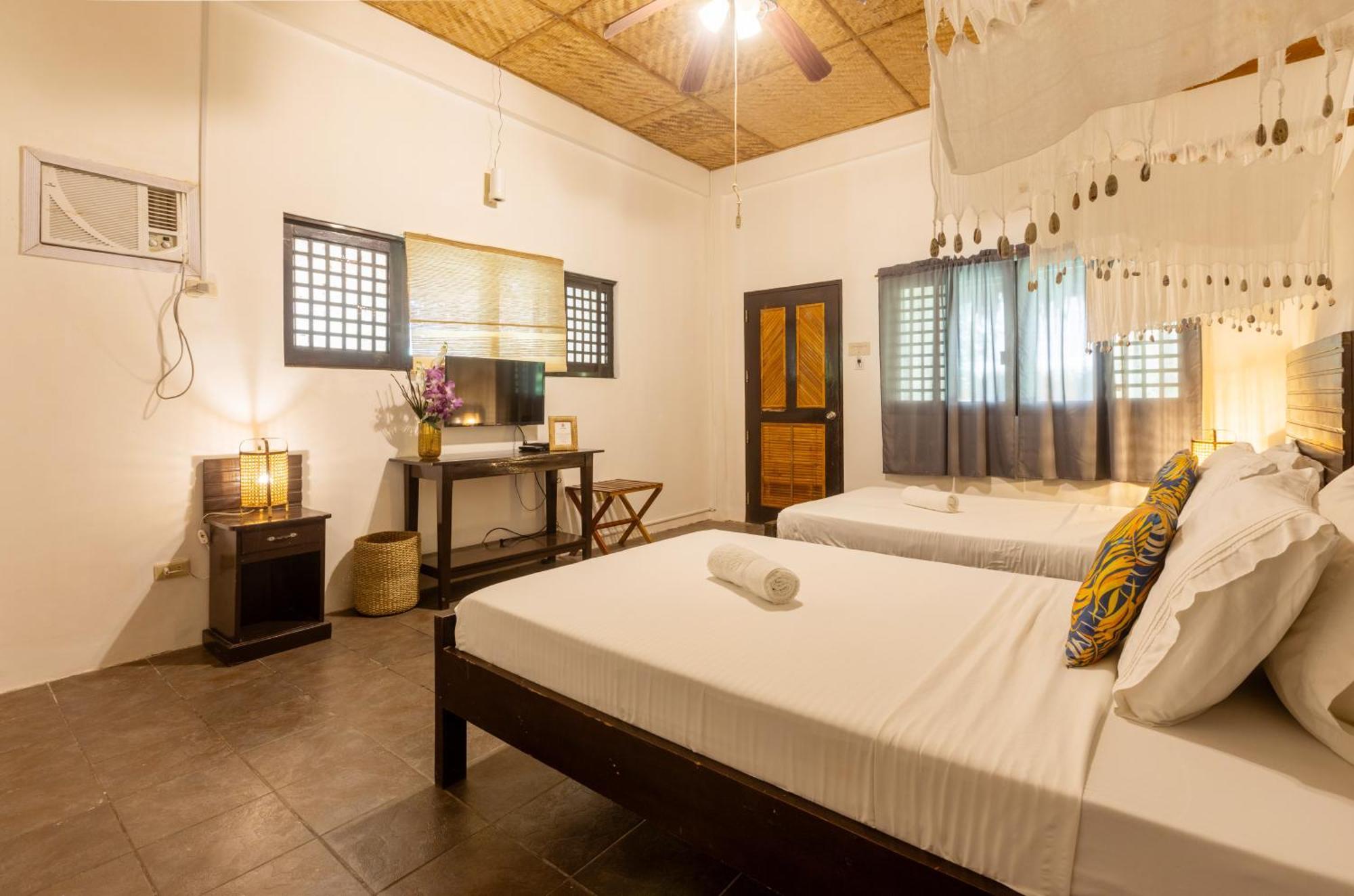 Nabulao Beach Resort Hinoba-an Екстериор снимка