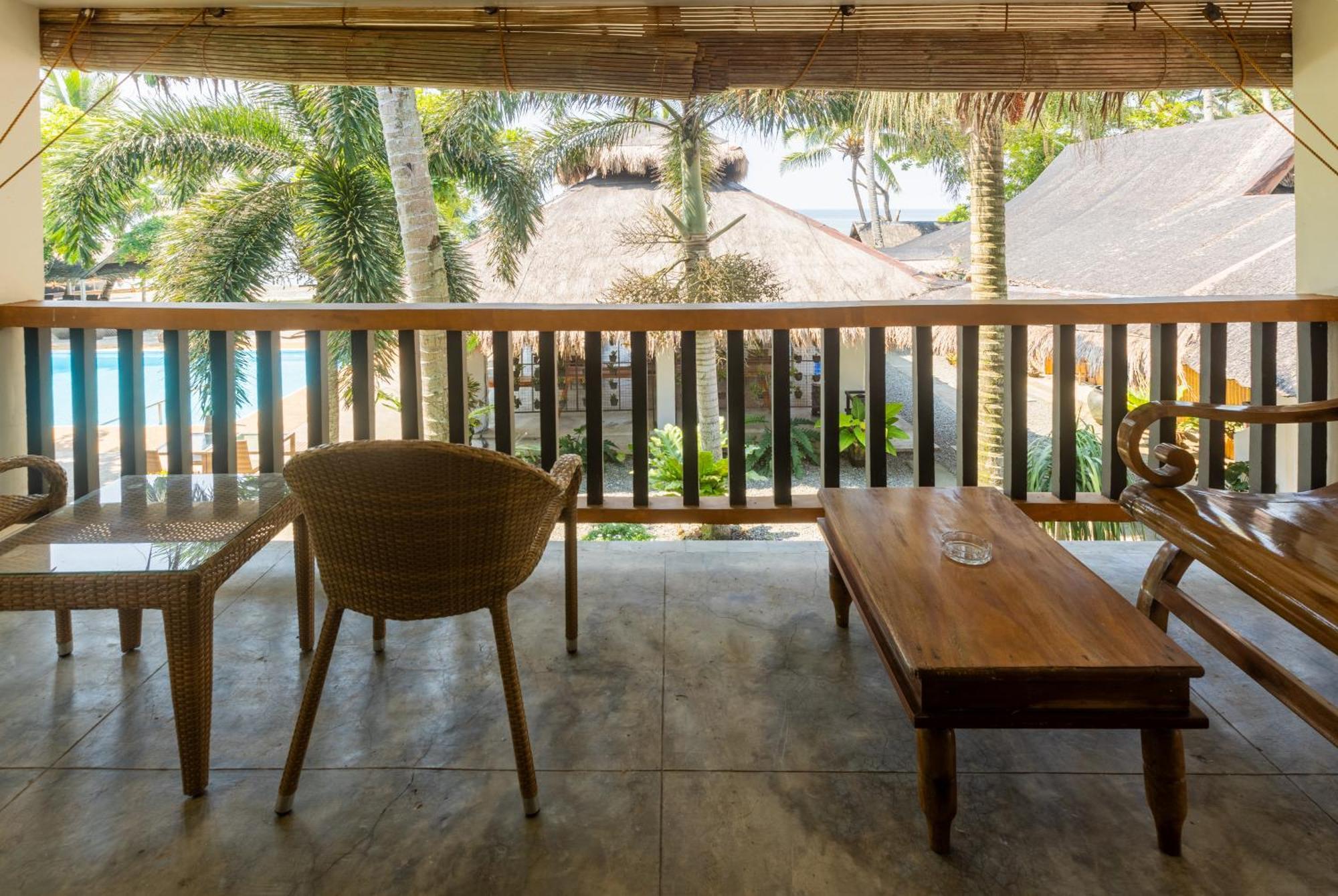 Nabulao Beach Resort Hinoba-an Екстериор снимка